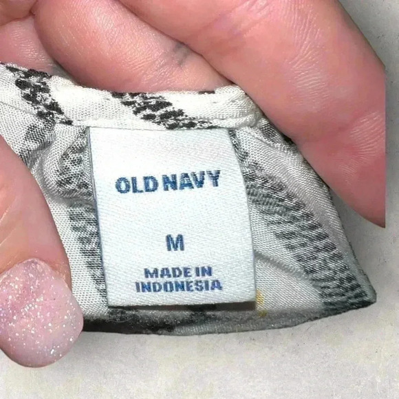 Old navy tank top size‎ Medium - Picture 4 of 4